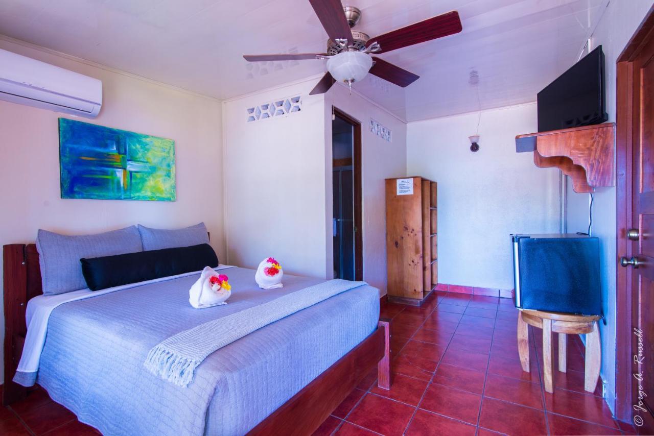 Clarita'S Hotel Jacó Dış mekan fotoğraf