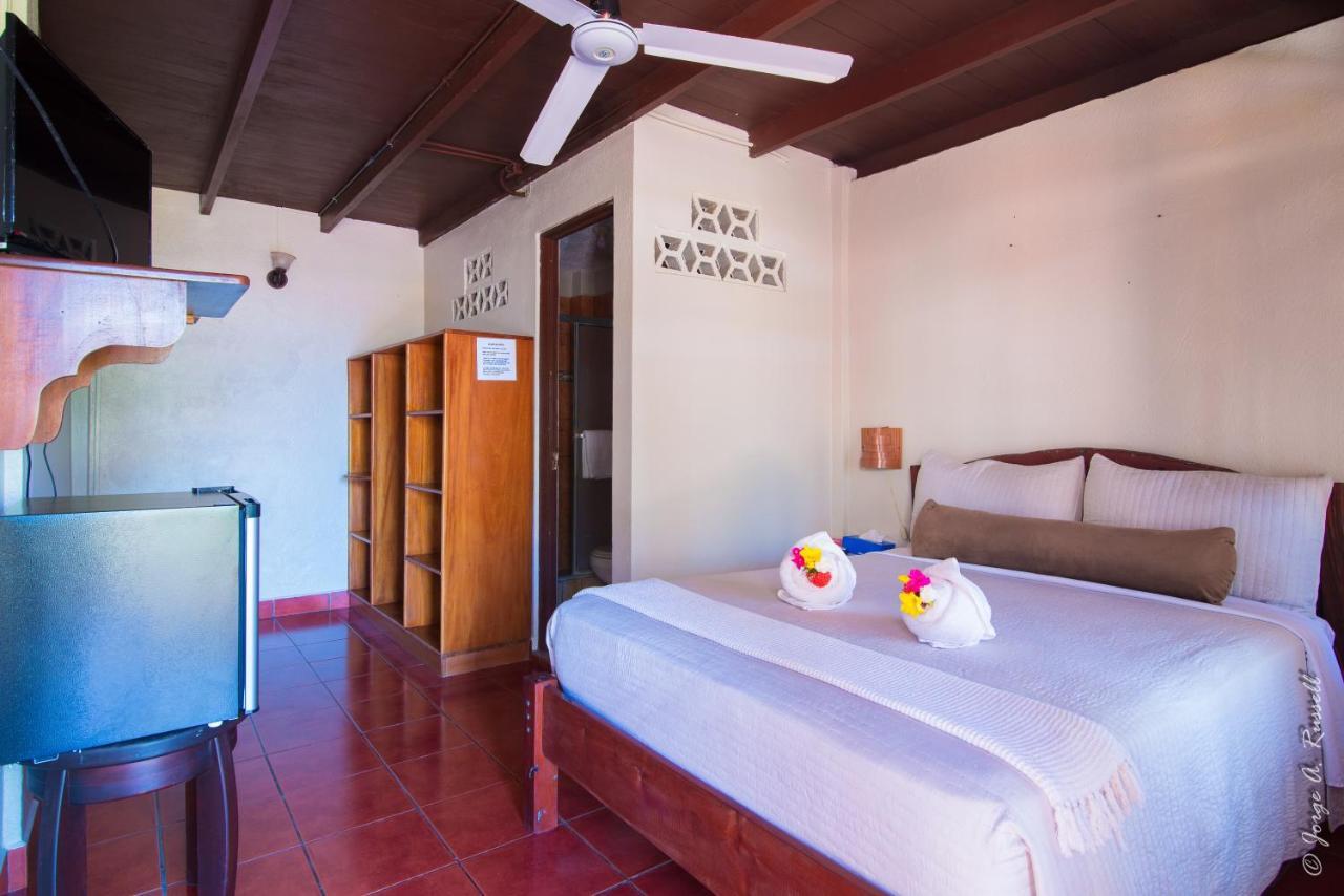 Clarita'S Hotel Jacó Dış mekan fotoğraf